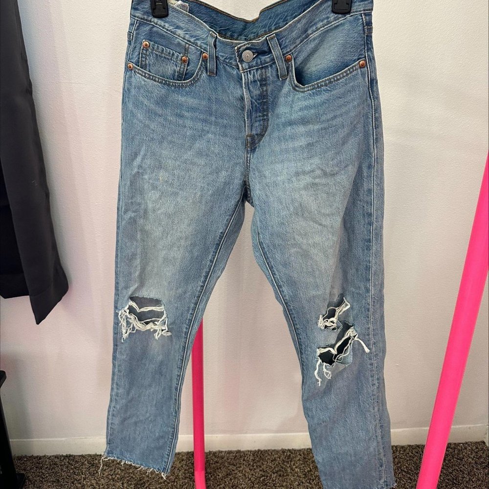LEVIS SLIM TAPER BLUE RIPPED MID‎ RISE DISTRESSED SIZE